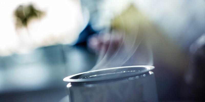 专业清洁服务指南：影剧院座椅与地毯的深度清洁保养与抗菌处理方案